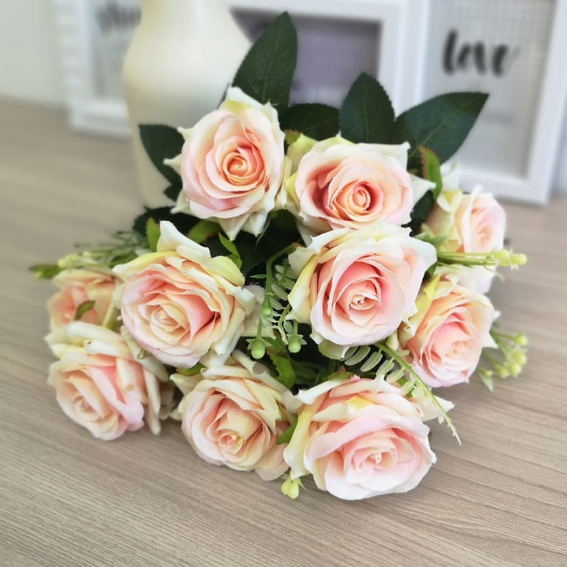 Искусственные цветы в Балашихе | Цветы искусственные «Розы острые», розовато-молочные, букет